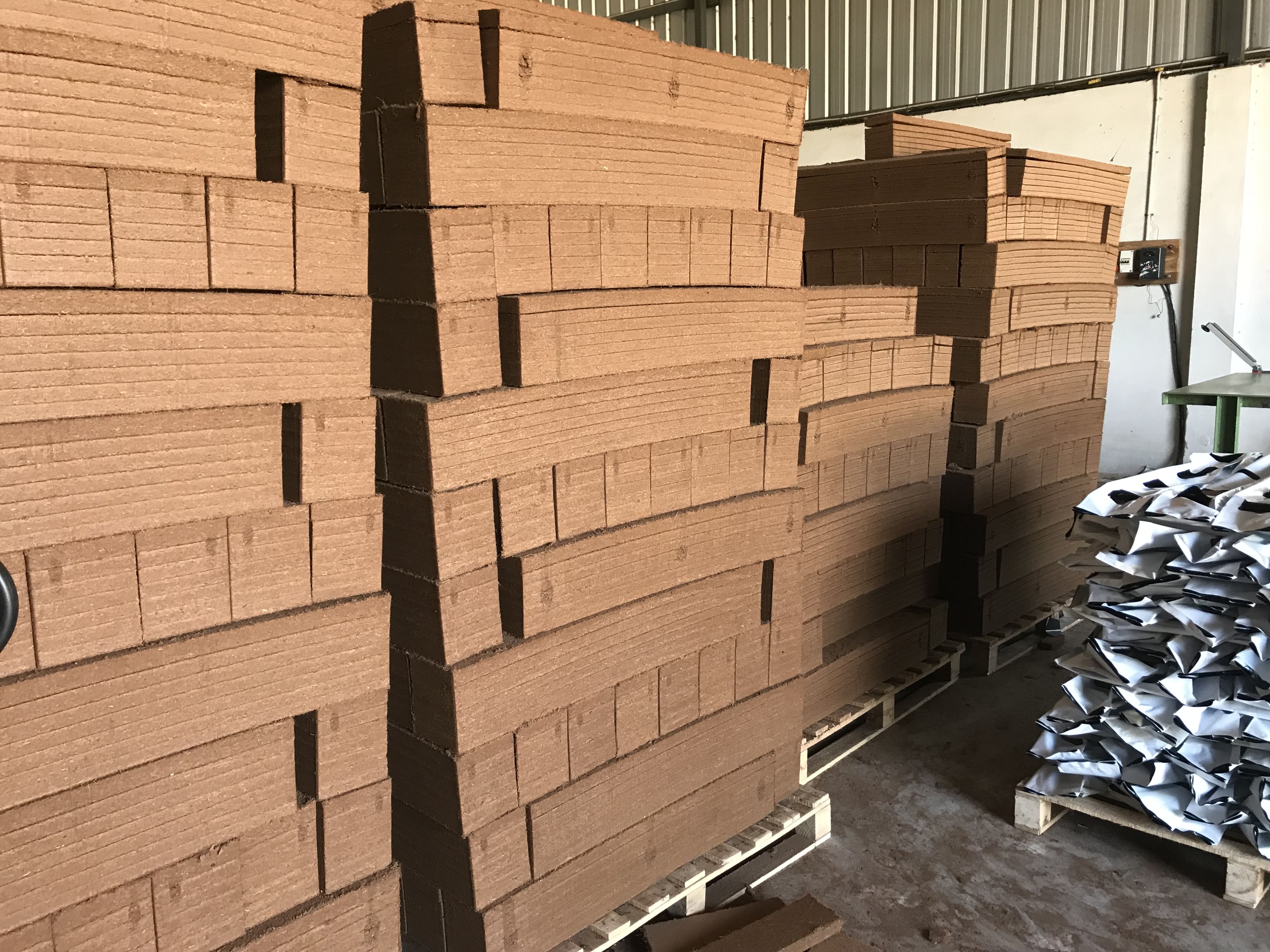 Coir America Pallet of Coir Coco Grow Bag Slab